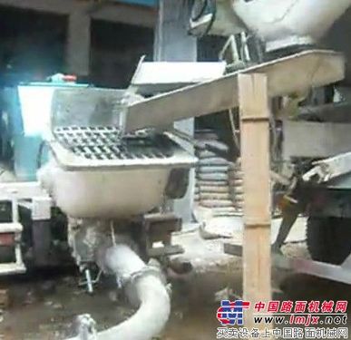  英特小型車載泵 樓麵施工 