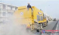 徐工新型同步封力助推湖北道路建设