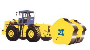 厦工 XG62015C 冲击压路机